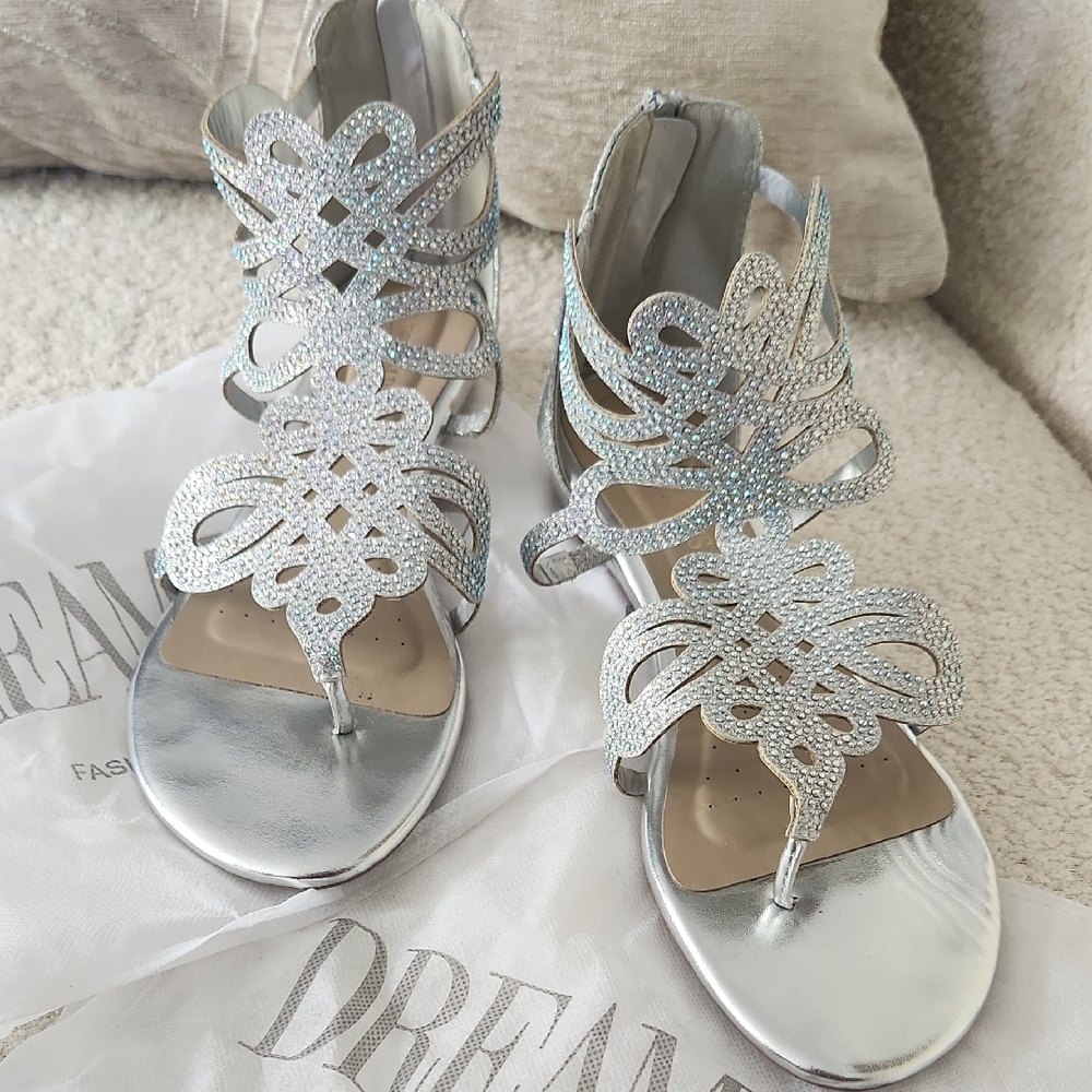 Jewel Dream Pairs Ankle Sandles